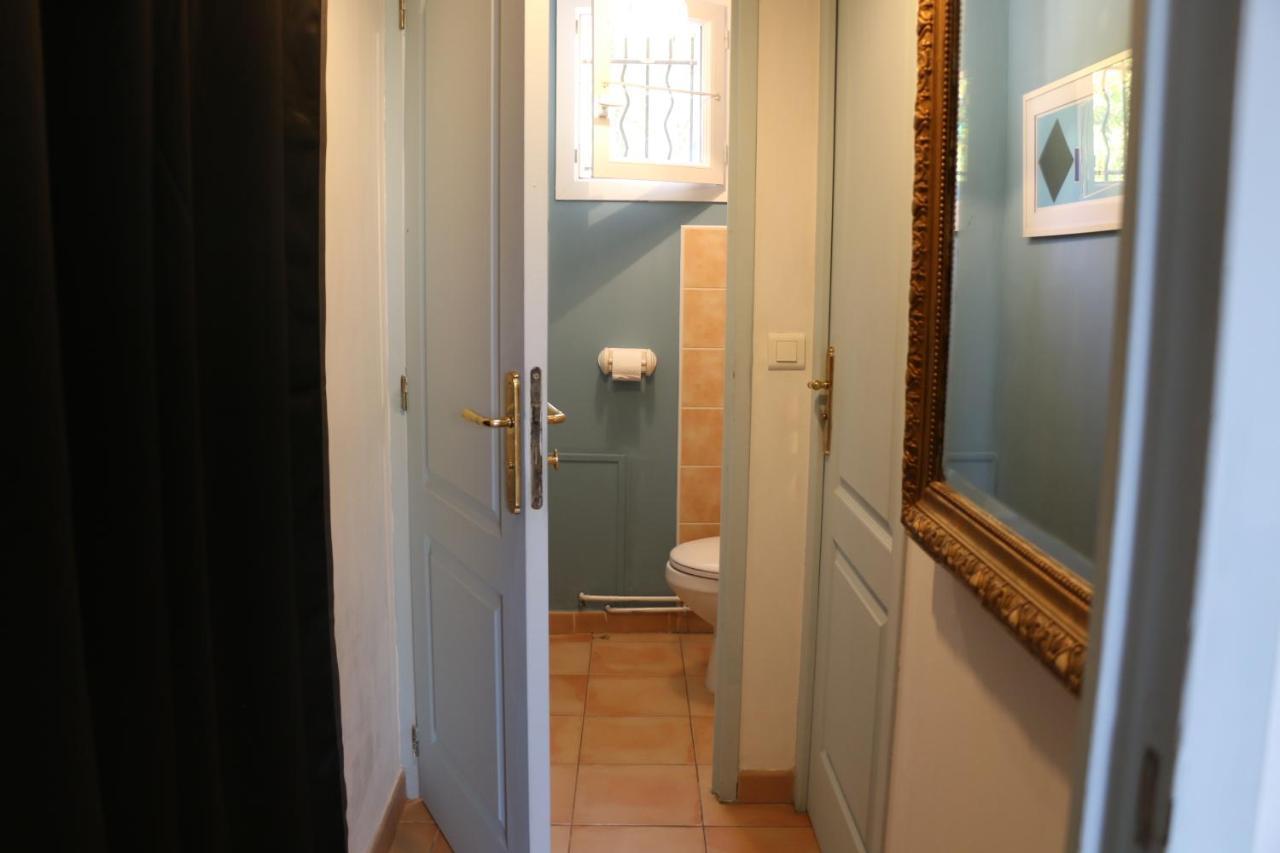 Les Chambres De Fanny Cabrieres-d'Aigues Luaran gambar