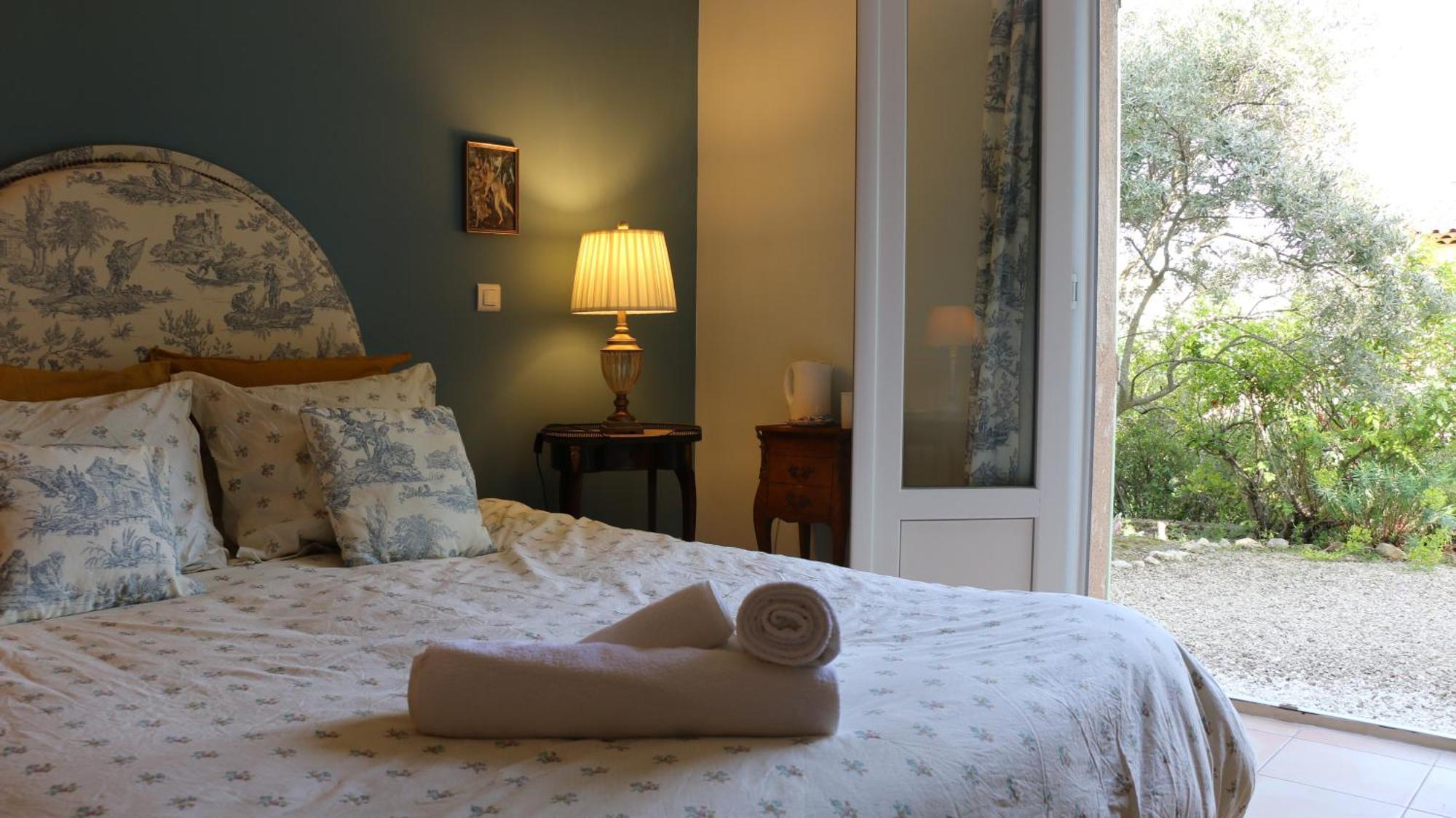 Les Chambres De Fanny Cabrieres-d'Aigues Luaran gambar